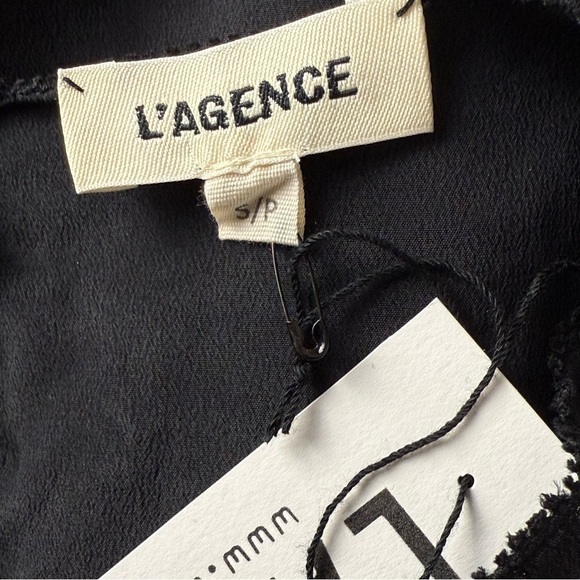 NWT L’AGENCE Silk Crepe De Chine Flutter Bell Long Sleeve Embroidered Trim Top S - Picture 4 of 4